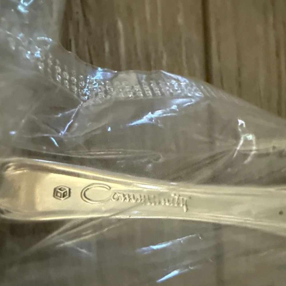 Oneida Community Affection Silverplate Salad Forks 6 3/4